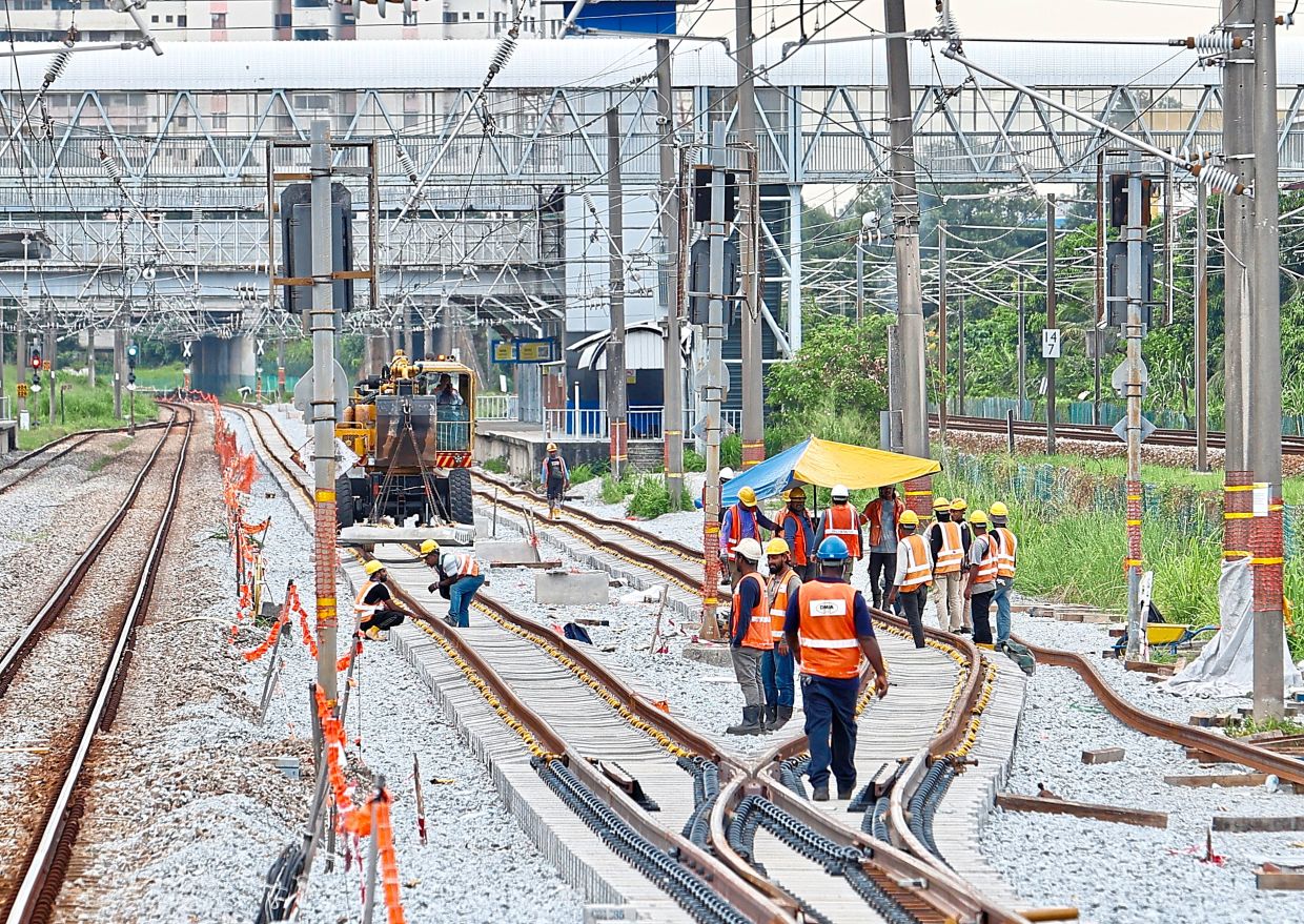 The Klang Valley Double Track Phase 2 (KVDT2) upgrading project is expected to be completed next year, two years ahead of its original schedule.