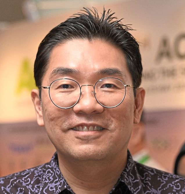 Sim says the textile industry must think about how to produce more comfortable school uniforms.