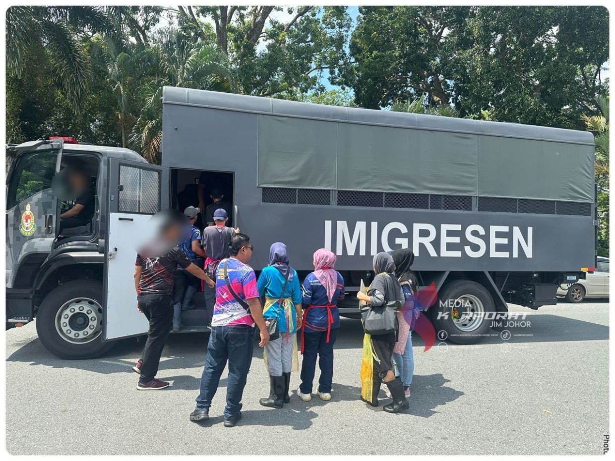 Johor Immigration nabs 38 undocumented workers at eateries