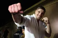 Boxing-Usyk title clash at Pyramids proves there are no limits, says kickboxer Verhoeven