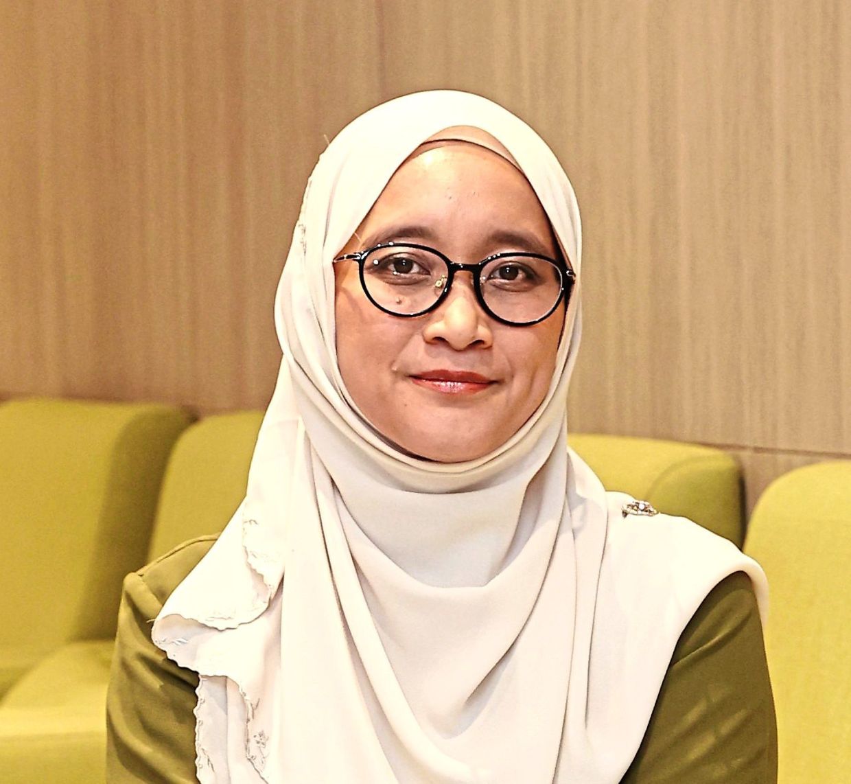 “A patient must understand that treatment will differ depending on the subtype of breast cancer,” says Dr Nur Aziah. – AZMAN GHANI/The Star