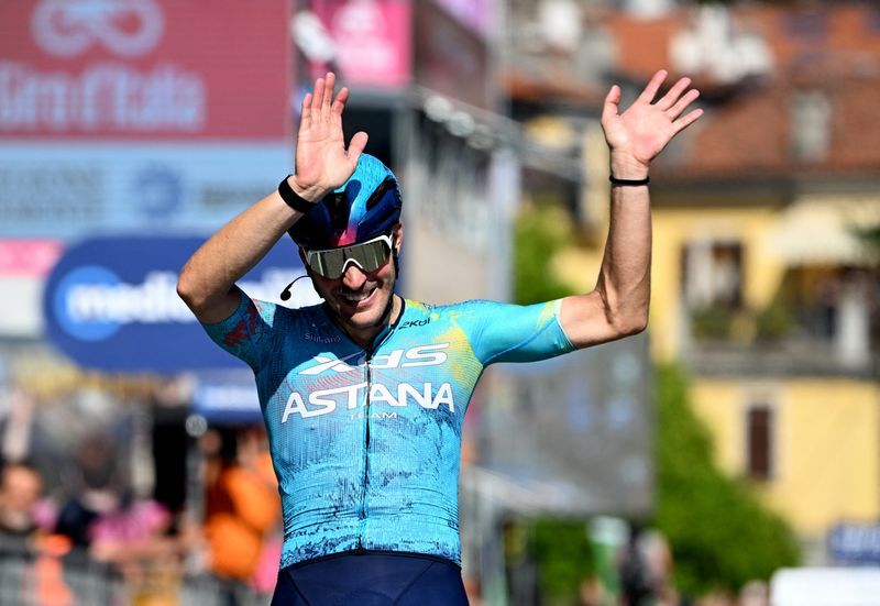 Cycling-Bettiol solos to win Giro stage 13, Eulalio still in pink