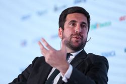 Soccer-Renewables magnate Riquelme launches Real Madrid presidency bid -  source