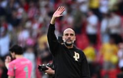 Soccer-Guardiola to end decade-long Man City reign at end of season