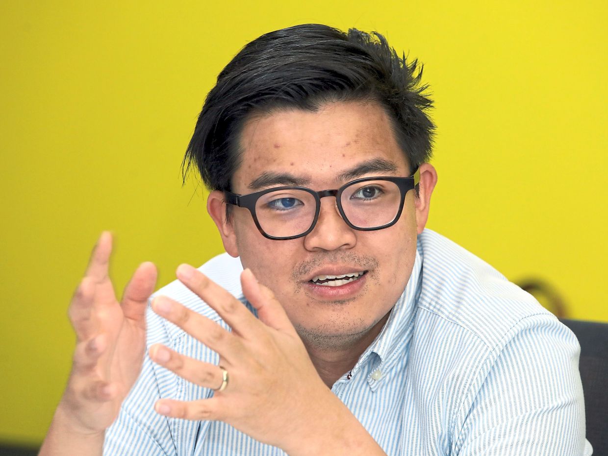 Lim: ‘The options are openbecause it is air-gapped anddoesn’t require any connection tosurvive.’ — Photos by AzLInaAbdullah/ the Star