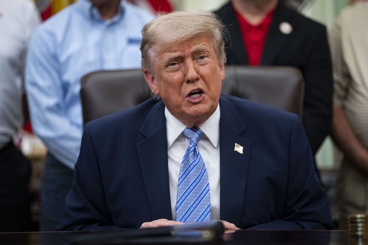 The signing ceremony, which was originally scheduled for Thursday afternoon, was delayed “because I didn’t like certain aspects” of the new regulations, Trump said.