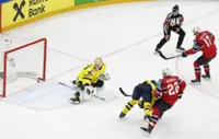 Ice hockey-Norway stun Sweden after 15 years to boost playoff hopes at World Championship