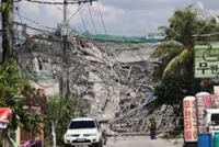 [UPDATE] Nineteen feared trapped after collapse at Philippines construction site