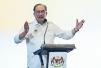 Anwar takes over Pandan as adopted constituency