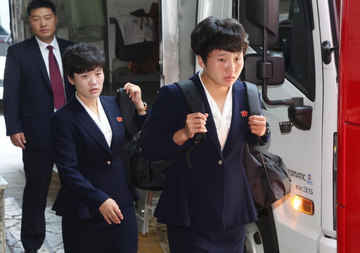The North Korean women's team defeated Tokyo Verdy Beleza 1-0 in the final of the Asian Football Confederation Women's Champions League at Suwon Stadium in Suwon.