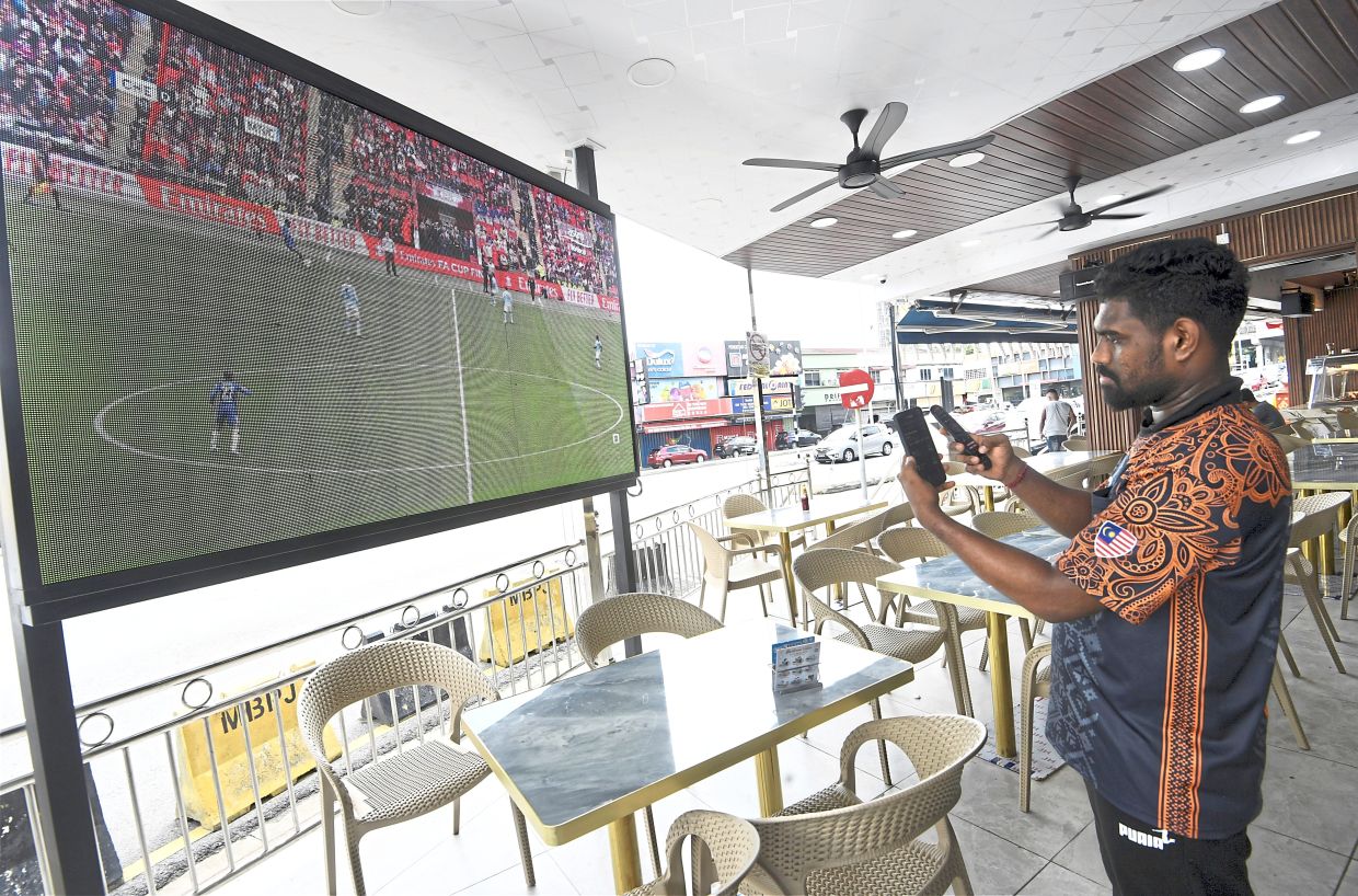 With the 2026 FIFA World Cup kicking off in less than three weeks, mamak restaurants are set to turn into “stadiums”, with fans packing in to catch the live action, says the president of the Malaysian Muslim Restaurant Owners Association (Presma).
