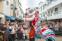Revellers descend on ‘bun island’