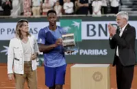 Tennis-Monfils aims to emulate Ronaldo, LeBron after Roland Garros farewell