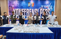 Indonesian authorities in Batam prevent smuggling of lobster larvae, handgun, drugs