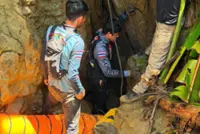 'Not far away': rescue team confident of reaching 7 trapped for days in Laos cave 