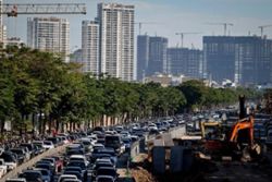 Two arrested in Vietnam over shooting of Australians
