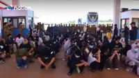Laos hands over 106 Thais linked to scam-gang crackdown