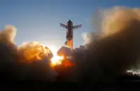 US funds set aside cash as SpaceX and OpenAI prepare to go public, analysts say