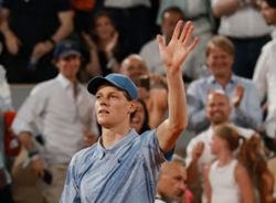 Tennis-Sinner eases into French Open second round