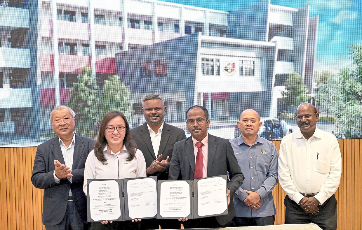 The project to replace the school, which has long been suffering from low enrolment and termite infestation, will cost almost RM9mil.