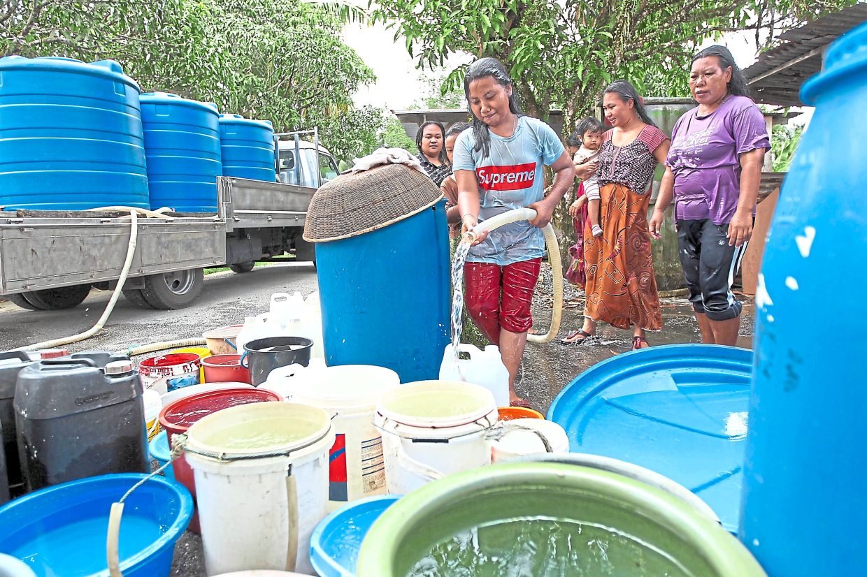 Lu stresses that the current water supply has reached its absolute limit, highlighting exactly why a structural intervention like the Ulu Padas Water Supply Scheme (SBAUP) is ultimately a matter of basic human dignity for Sabahans.