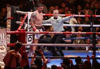 Boxing-Verhoeven wants an apology as well as a rematch with Usyk