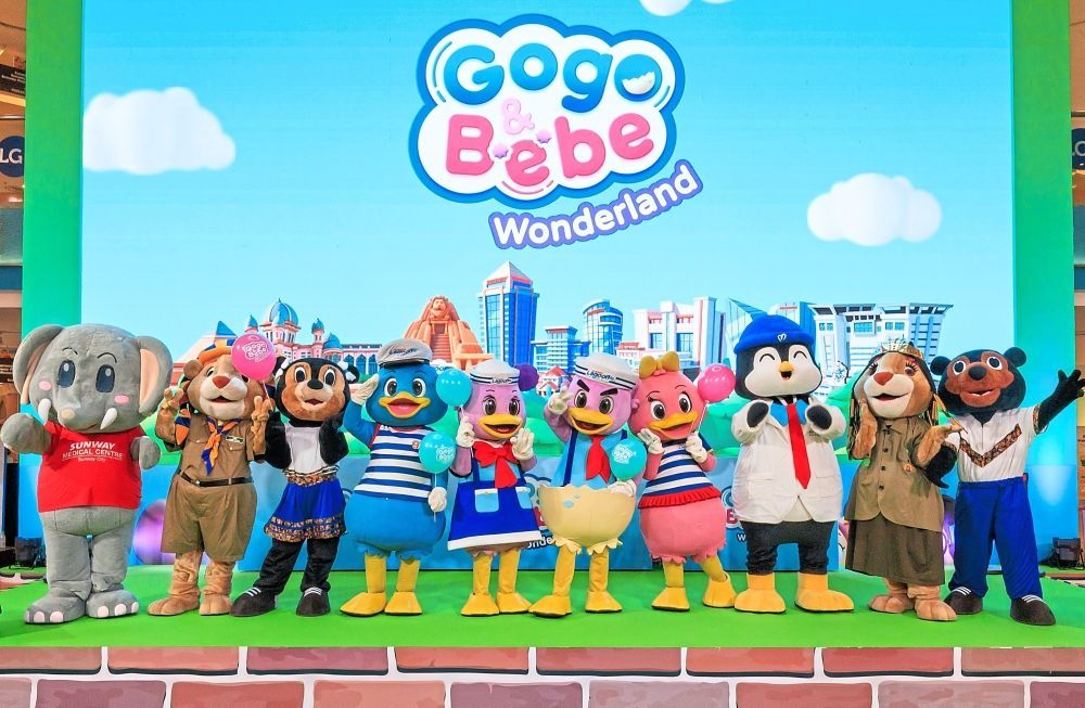 Gogo & Bebe Wonderland brings beloved mascot characters to life through storytelling, music and imagination for children and families.