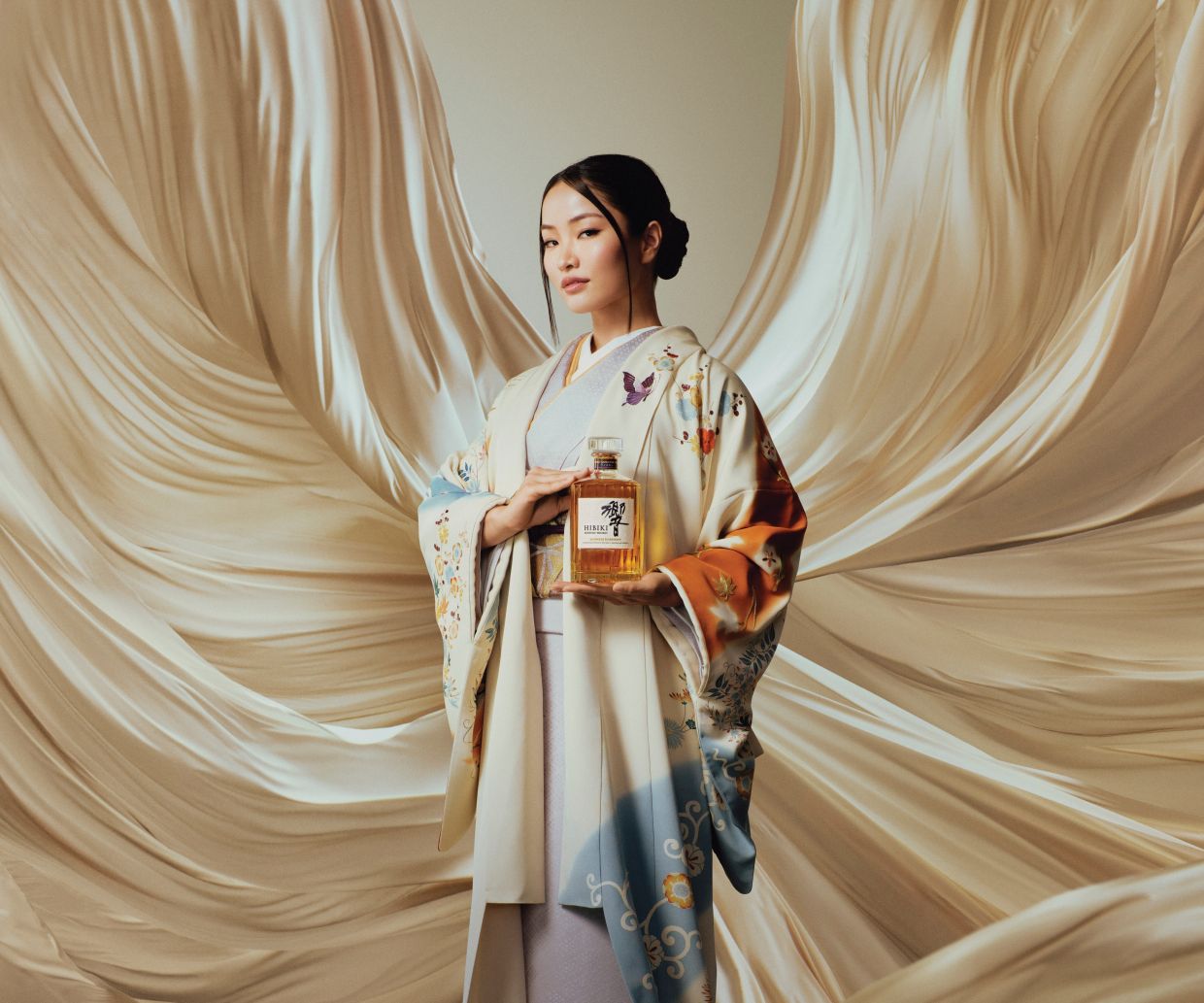The campaign is fronted by Japanese actress Anna Sawai.