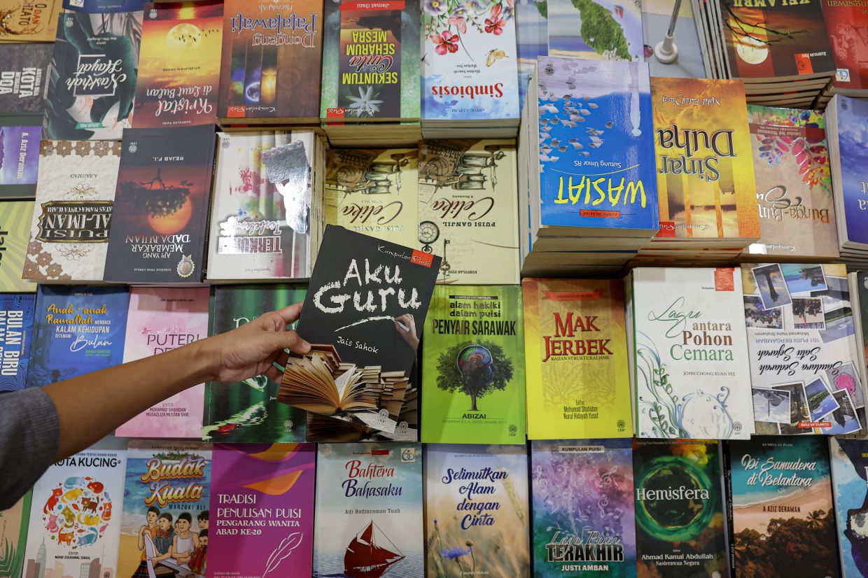 Held at the World Trade Centre Kuala Lumpur (WTCKL), the free-admission PBAKL 2026 runs until June 7, featuring more than 1,000 booths open daily from 10am to 10pm. Photo: Bernama 