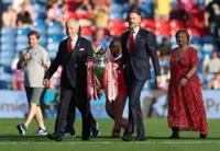 Soccer-Arsenal's 'utmost priority' is agreeing new contract for Arteta, owners say