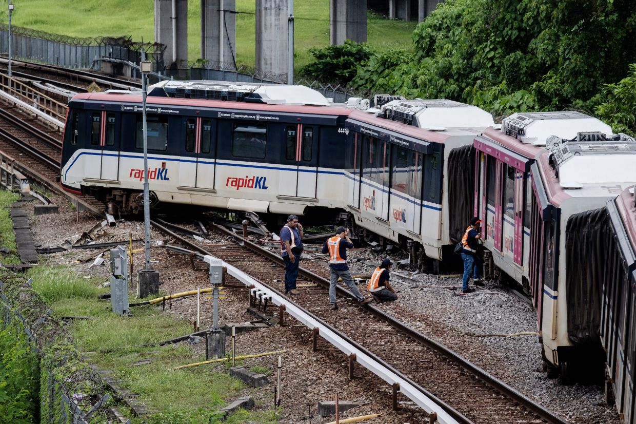 Four derailed train cars in depot for inspection | The Star