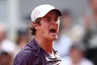 Tennis-Teen sensation Fonseca comes of age by taming Djokovic at French Open