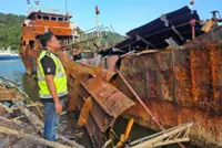 Abandoned ship explodes at jetty near Kemaman