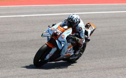 Motorcycling-Faultless Fernandez claims maiden MotoGP sprint win at Italian Grand Prix