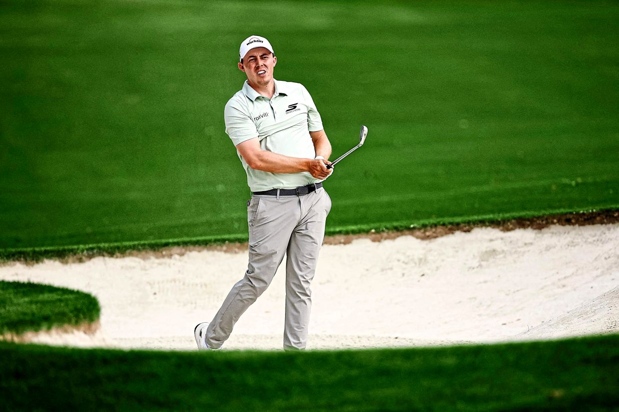 Shots from fairway bunkers and wastelands remain a challenge for many amateur golfers, largely due to the need for clean, ball-first contact.