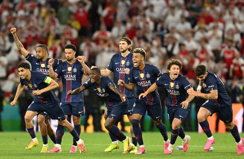 Soccer-Grit and patience pay off as PSG find another way to triumph