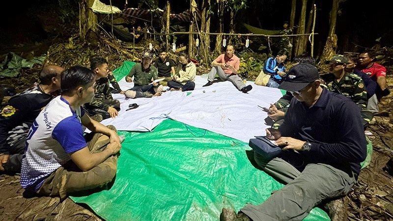 Meanwhile, full-scale rescue efforts to extract the five previously located survivors were done successfully, with a focus on pumping water out of the cave.