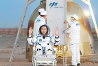 Astronauts return to Earth