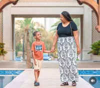 A mum and her son with autism visits all 50 US states, now aim for 50 countries