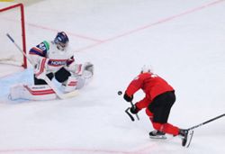 Ice Hockey-Switzerland through to world championship final after 6-0 win over Norway