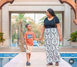 A mum and her son with autism visits all 50 US states, now aim for 50 countries