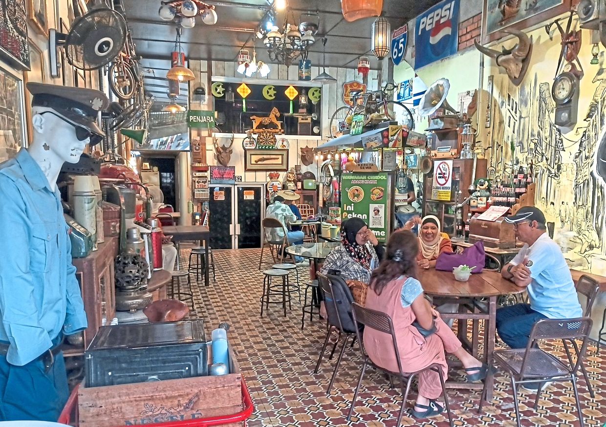Ipoh Old Town now has many hipster cafes frequented by tourists and locals.