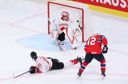 Ice hockey-Norway stun Canada to win sensational bronze at world championship