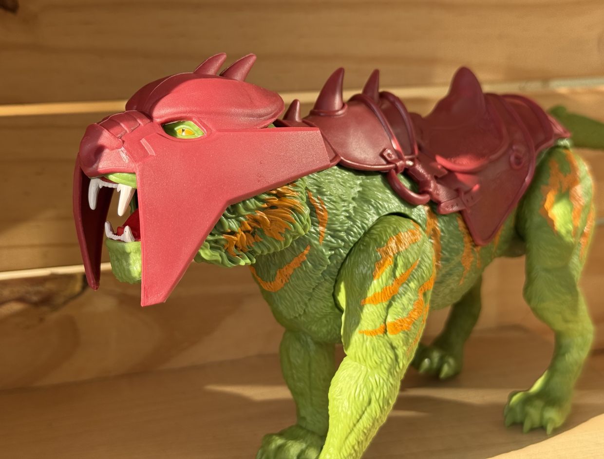 Battlecat looks cool, but the articulation is a bit limited.
