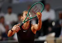 Tennis-Sabalenka downs Osaka to reach French Open quarter-finals