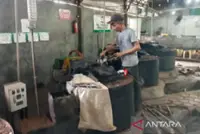 Indonesia develops new pyrolysis technology to convert plastic waste into fuel