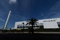 SpaceX negotiating underwriting fees under 0.75% for IPO, Bloomberg News reports