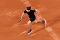 Tennis-Zverev crushes Jodar to reach last four in Paris again