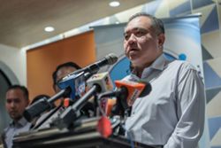 Simpang Renggam fatal crash: Transport Minister calls for probe to be expedited