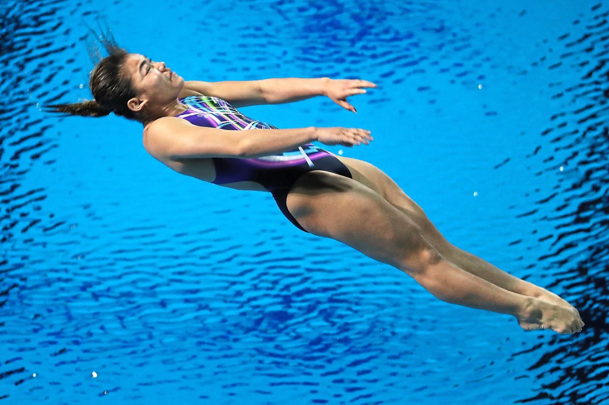 Experienced Olympian diver pulls out due to health reasons.